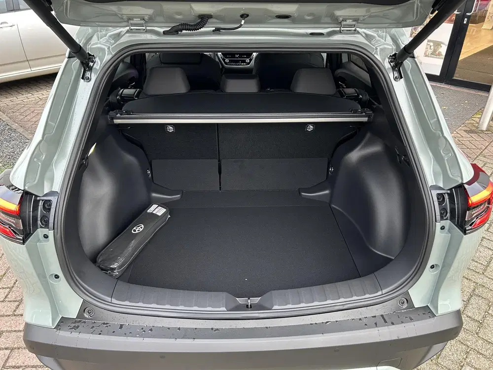 Toyota Corolla Cross Hybrid 140 Dynamic Stoelverwarming uit 2026, foto 12