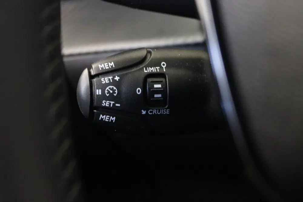 Peugeot 208 1.2 PureTech 75 Active uit 2024, foto 11