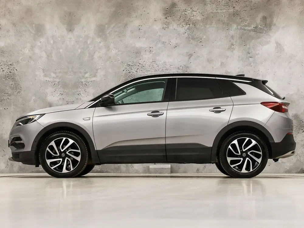 Opel Grandland X 1.2 Turbo Ultimate Sport Automaat (APPLE uit 2019, foto 2