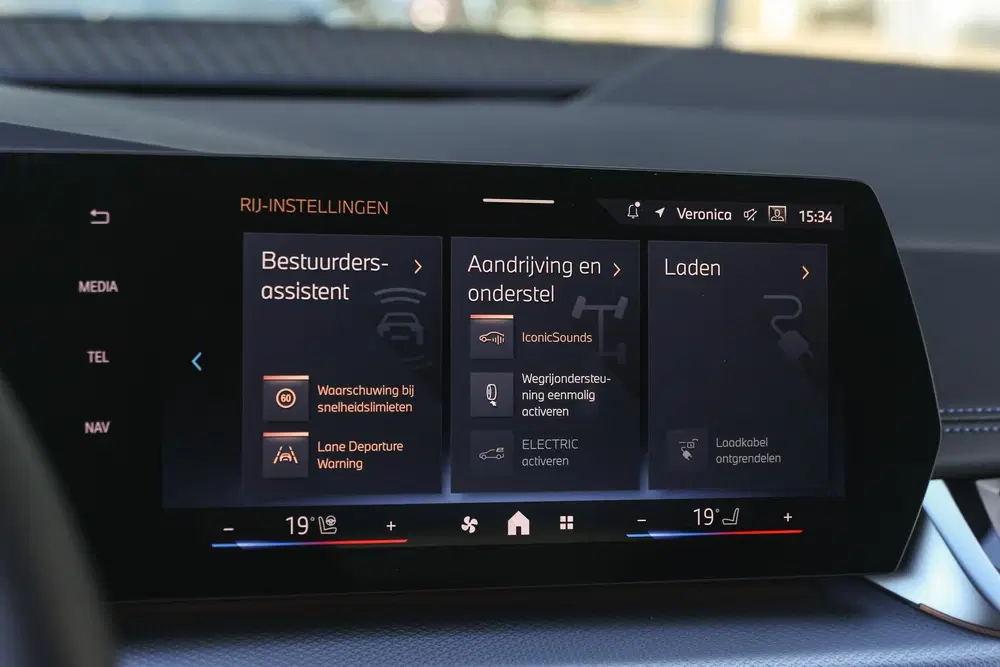 BMW 2-serie Active Tourer 225e xDrive M Sport Automaat uit 2026, foto 15