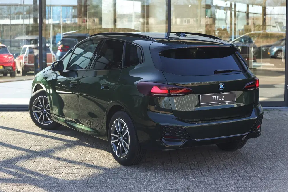 BMW 2-serie Active Tourer 225e xDrive M Sport Automaat uit 2026, foto 2