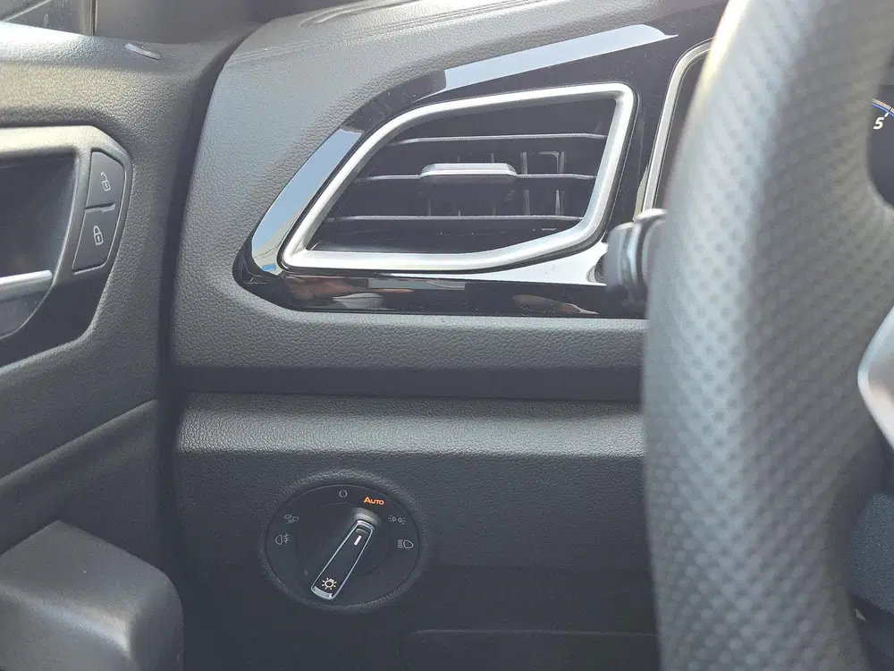 Volkswagen T-Roc 1.5 TSI R-Line Edition Virtual Cockpit Stu uit 2025, foto 11