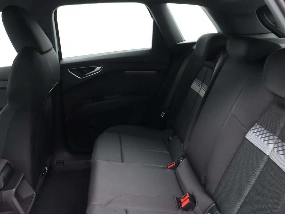 Audi Q4 e-tron 40 Advanced edition 77 kWh 204 PK uit 2023, foto 11