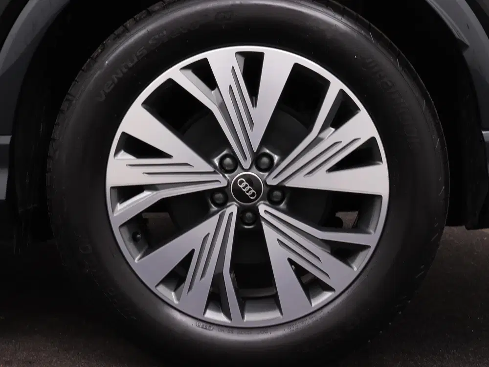 Audi Q4 e-tron 40 Advanced edition 77 kWh 204 PK uit 2023, foto 6