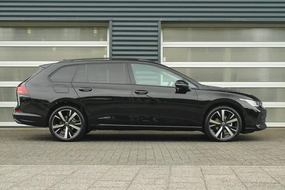 Volkswagen Golf 1.5 eTSI 115pk DSG Life Edition uit 2026, foto 3