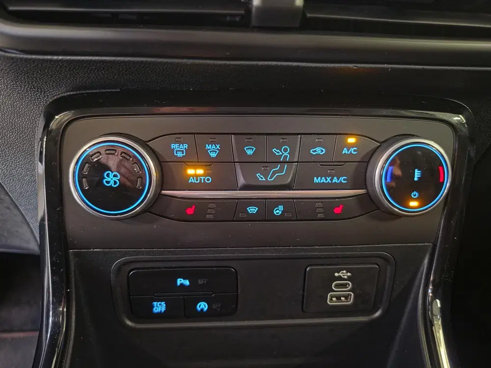 Ford EcoSport 1.0 EcoBoost ST-Line uit 2022, foto 13