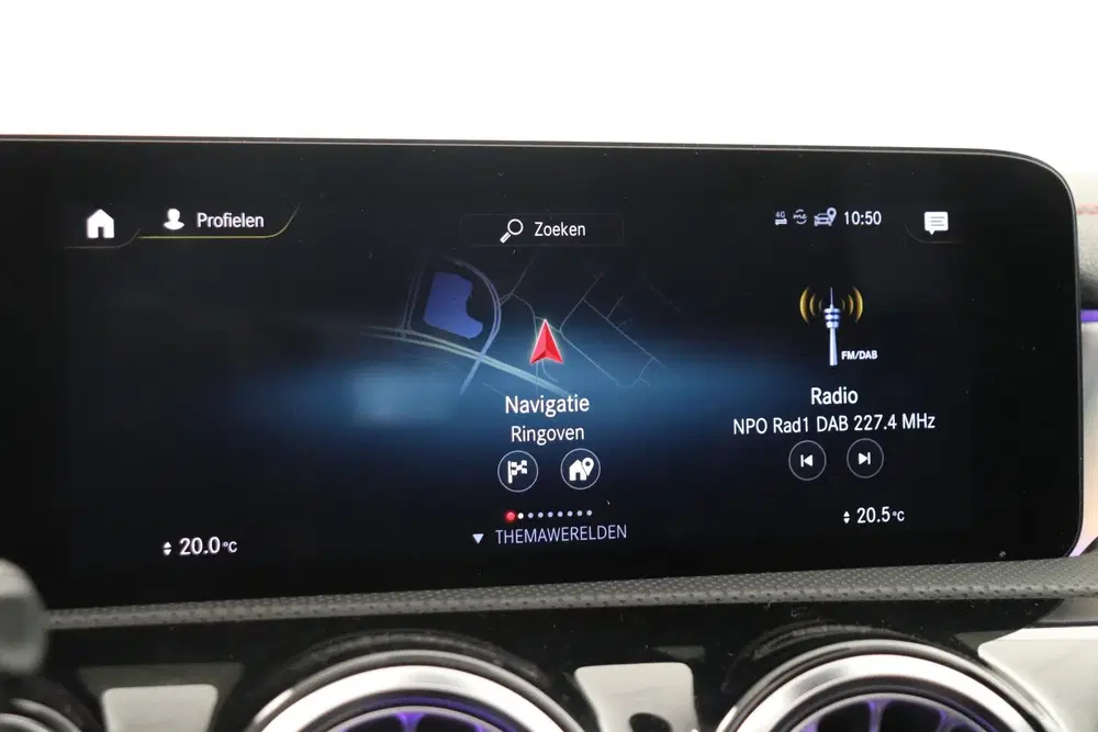 Mercedes-Benz CLA 180 Business Solutio uit 2022, foto 10