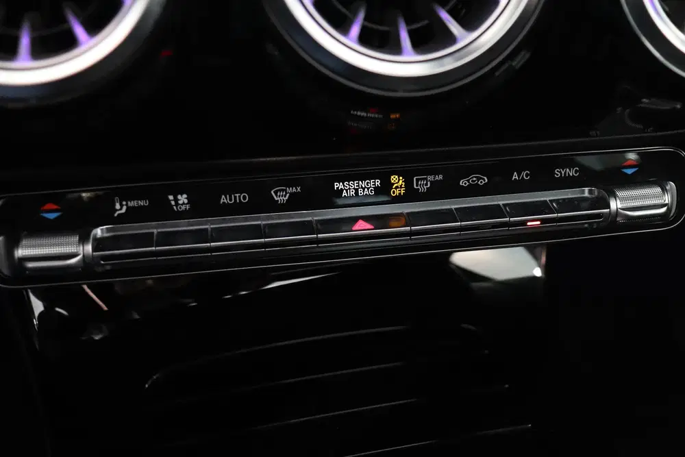 Mercedes-Benz CLA 180 Business Solutio uit 2022, foto 13