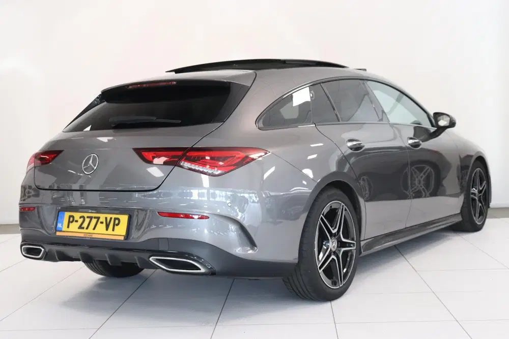 Mercedes-Benz CLA 180 Business Solutio uit 2022, foto 2