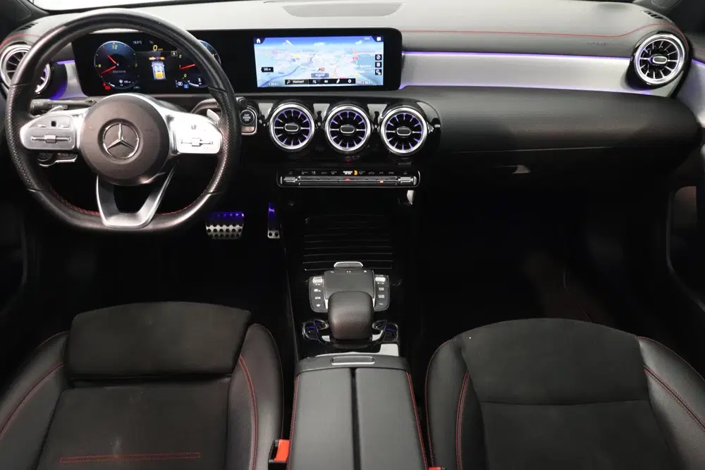 Mercedes-Benz CLA 180 Business Solutio uit 2022, foto 3
