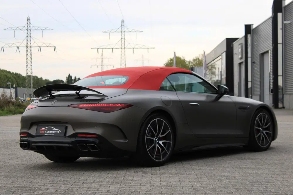 Mercedes-Benz SL AMG 63 4MATIC+ Monzagrijs M uit 2022, foto 13