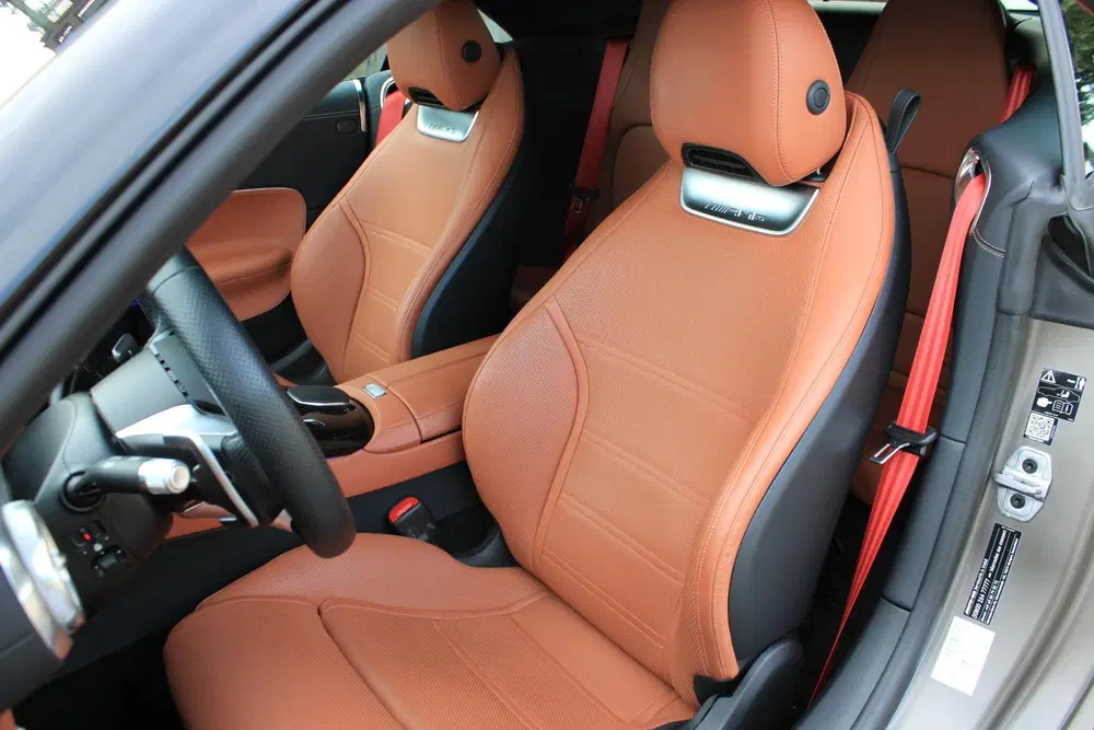 Mercedes-Benz SL AMG 63 4MATIC+ Monzagrijs M uit 2022, foto 3