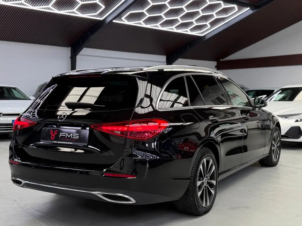Mercedes-Benz C-Klasse 300 e Luxury Line Camera CarPl uit 2022, foto 14