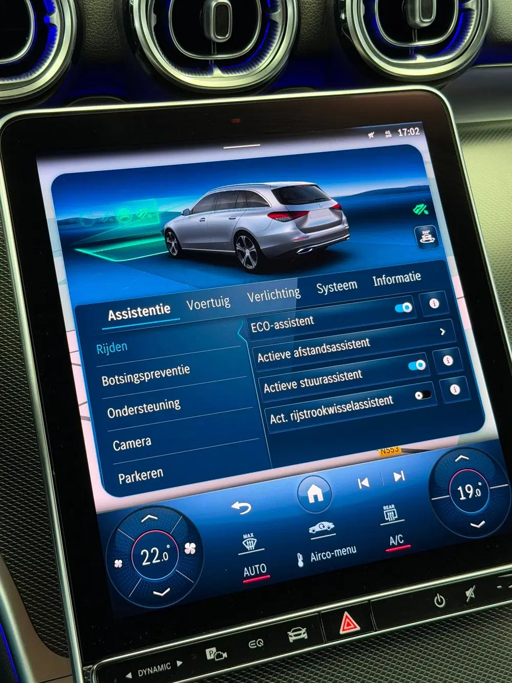 Mercedes-Benz C-Klasse 300 e Luxury Line Camera CarPl uit 2022, foto 15