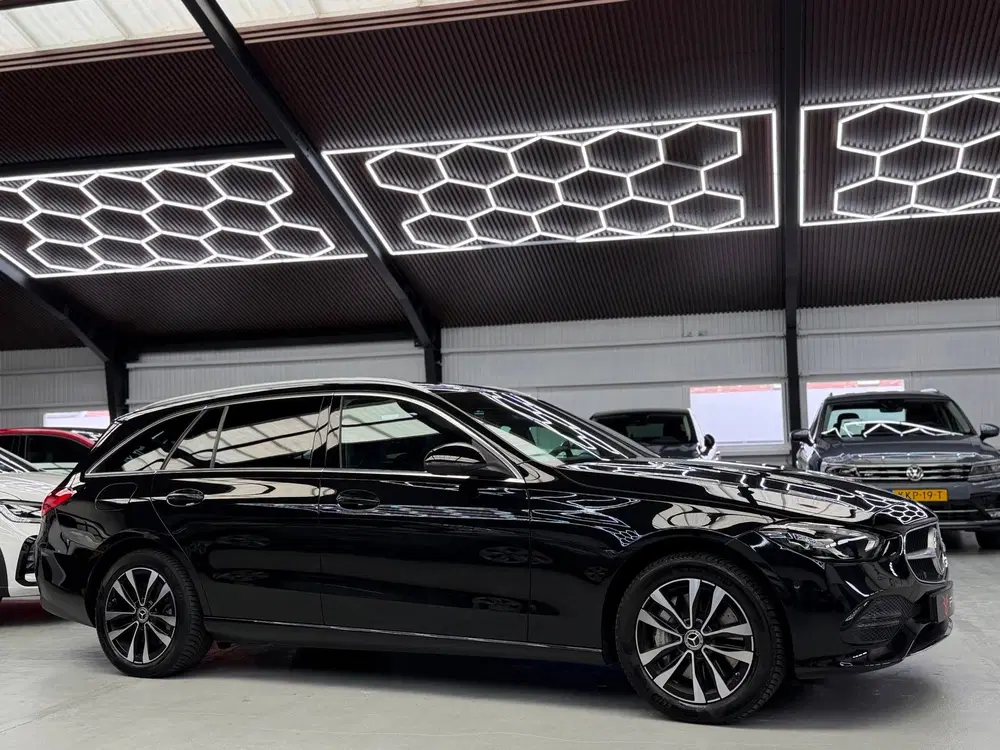 Mercedes-Benz C-Klasse 300 e Luxury Line Camera CarPl uit 2022, foto 6