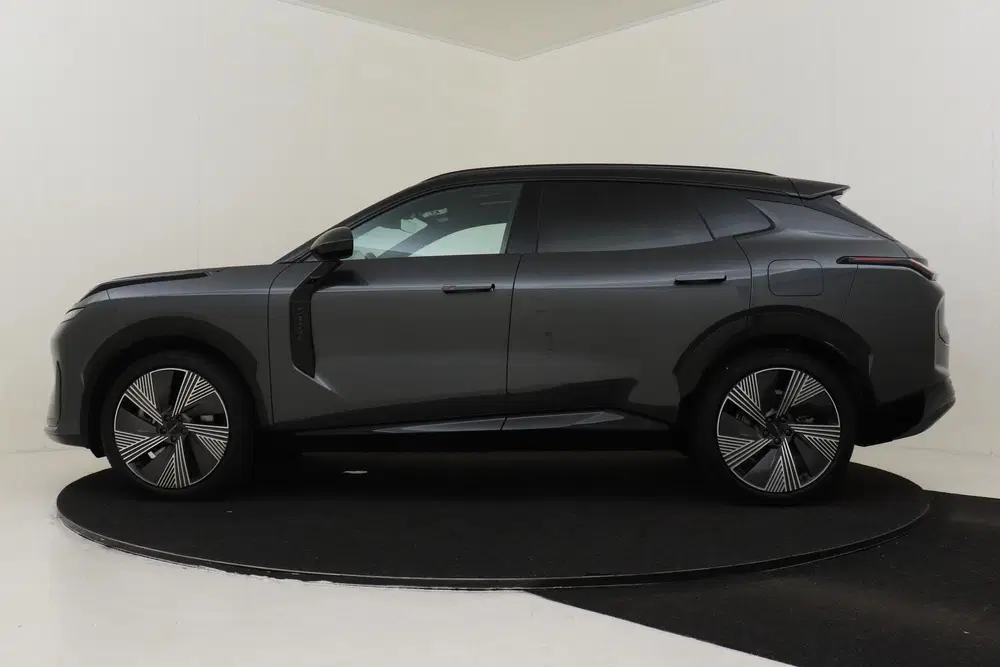 Lynk & Co 08 1.5 PHEV MORE -PANO.DAK uit 2025, foto 7