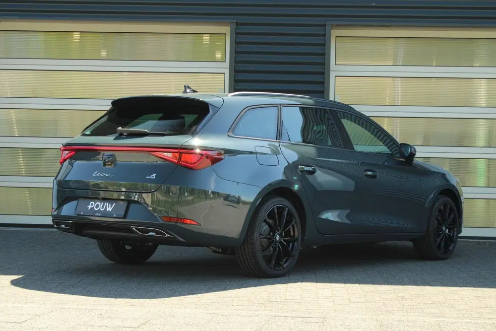 SEAT Leon 1.5 TSI 204pk e-Hybrid FR Business uit 2026, foto 2