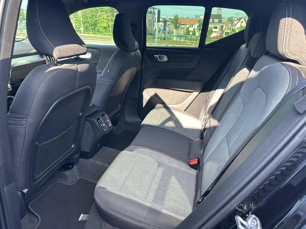 Volvo XC40 2.0 B4 Plus Dark Mild hybrid Automaat uit 2026, foto 14