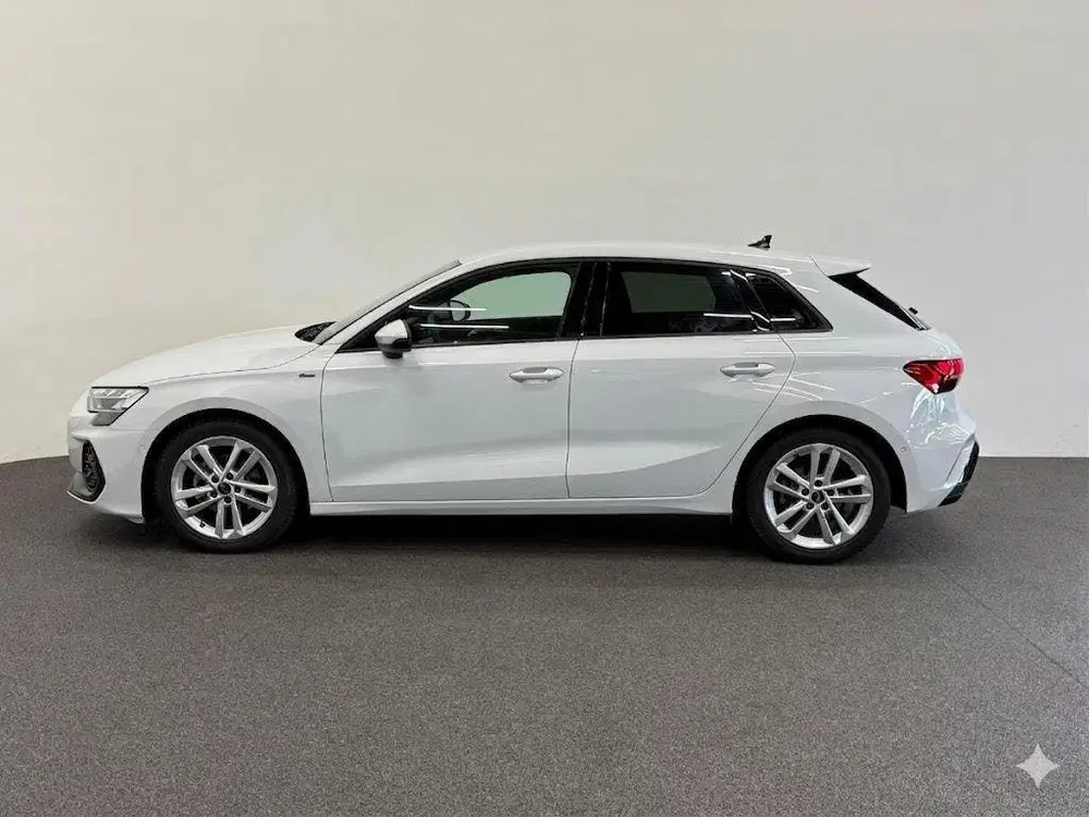 Audi A3 35 TFSI S-line Edition SONOS Premium Audio uit 2026, foto 4