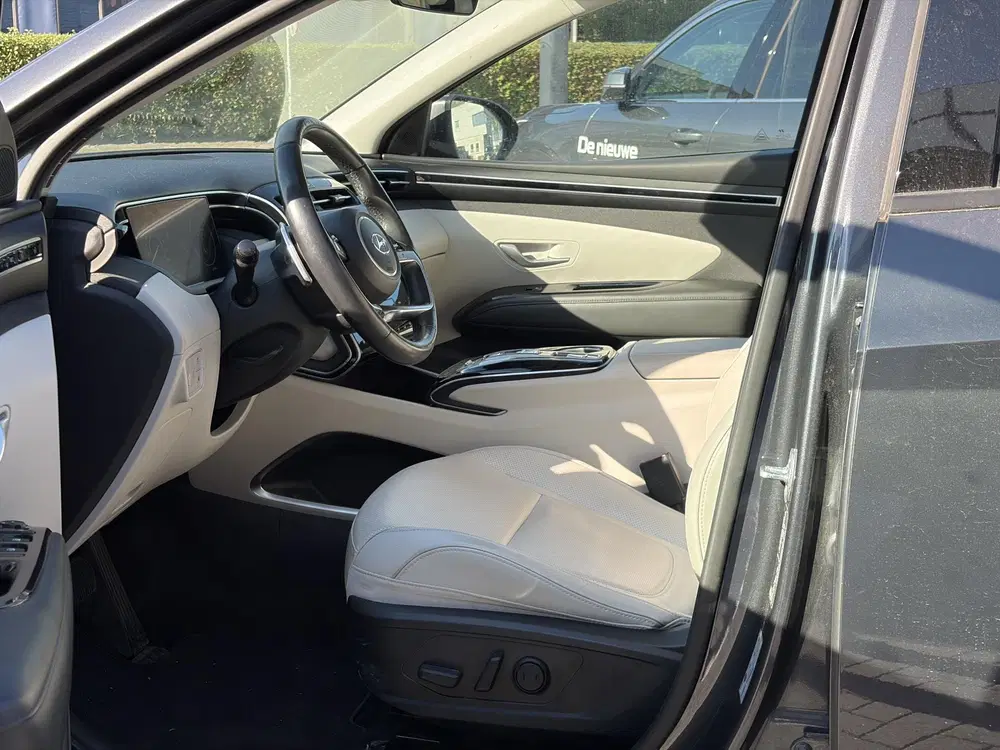 Hyundai TUCSON 1.6 T-GDI PHEV Premium Sky 4WD uit 2022, foto 4