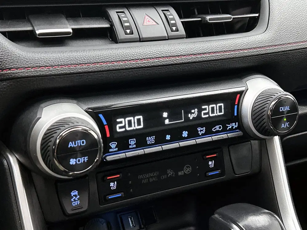 Toyota RAV 4 2.5 Plug-in Hybrid AWD Bi-Tone Plus uit 2022, foto 10