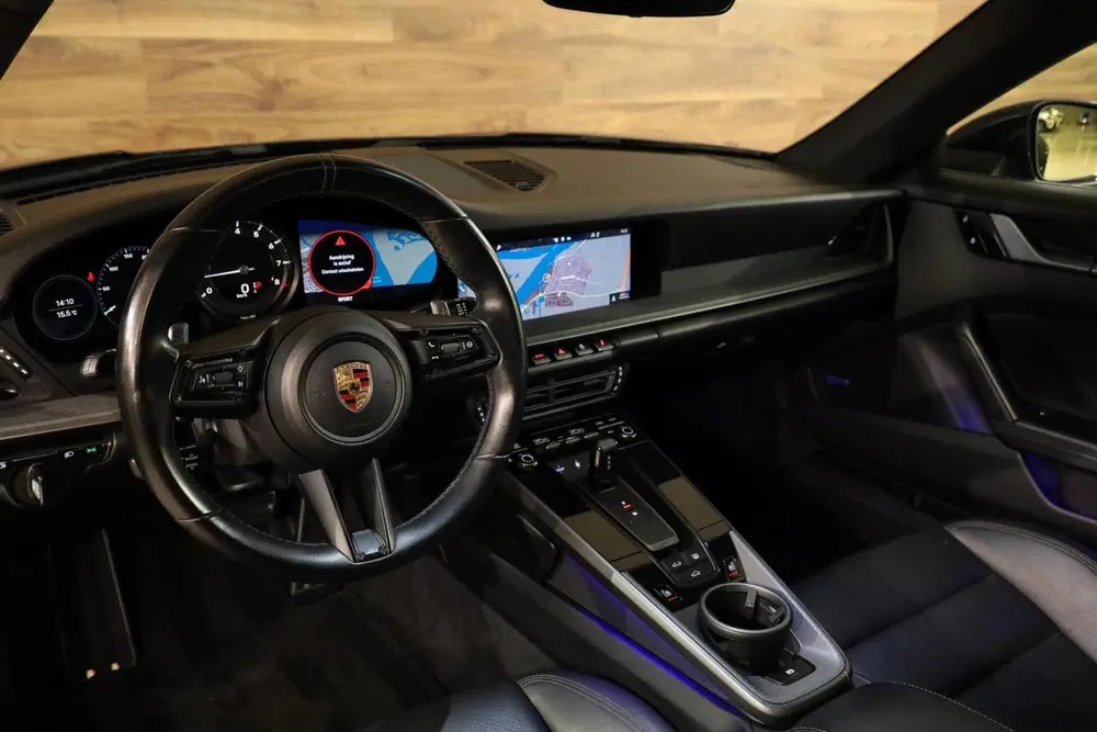 Porsche 911 3.0 Carrera uit 2020, foto 3