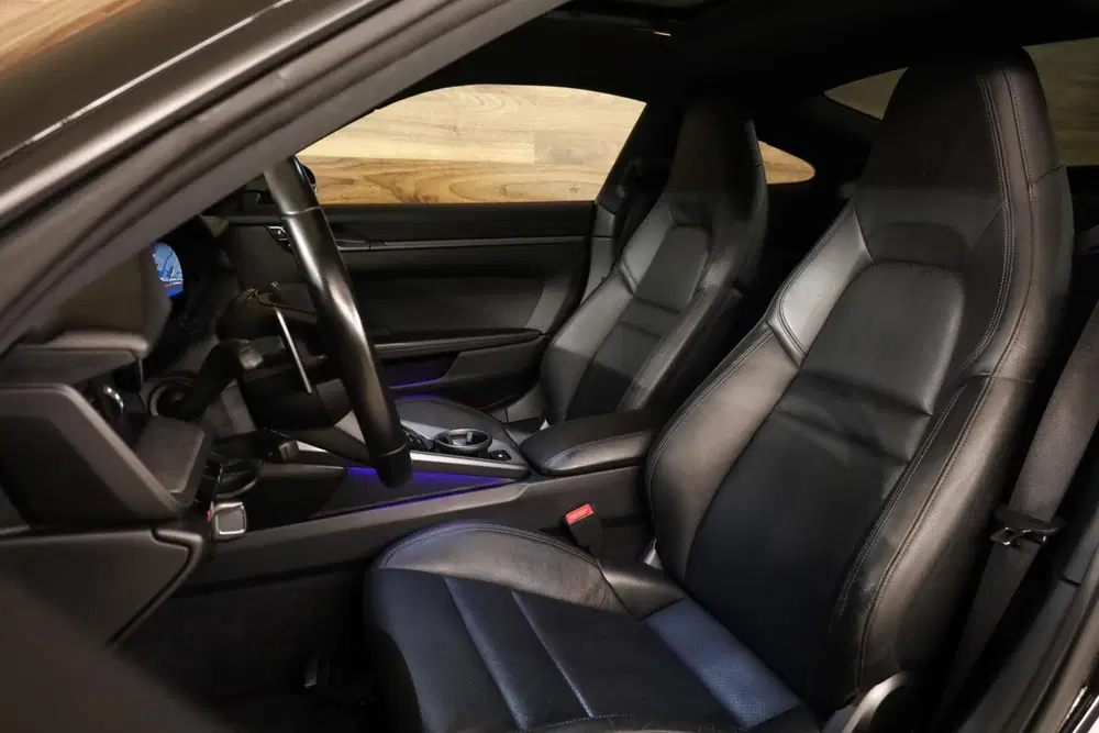 Porsche 911 3.0 Carrera uit 2020, foto 7