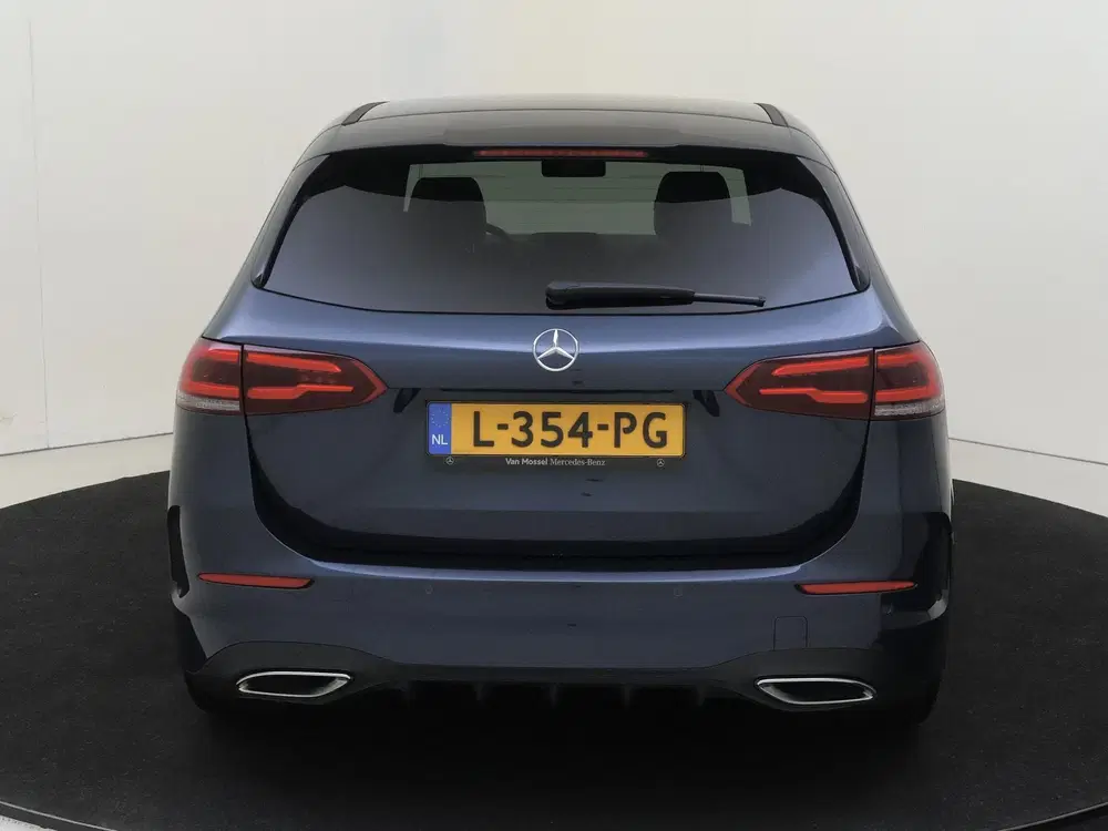 Mercedes-Benz B-Klasse 180 Business Solution AMG uit 2021, foto 7