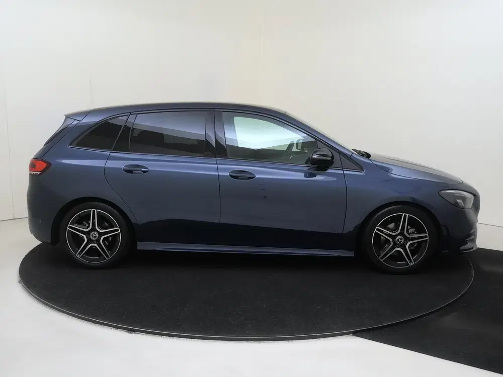 Mercedes-Benz B-Klasse 180 Business Solution AMG uit 2021, foto 9