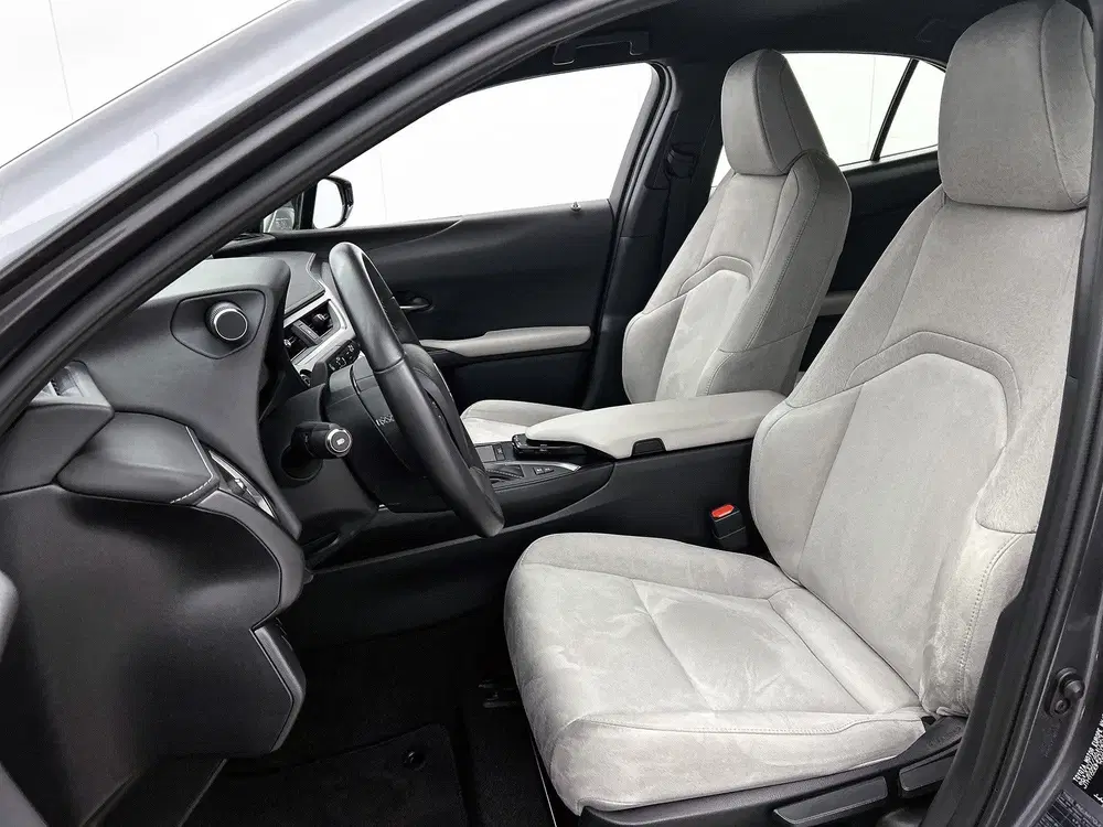 Lexus UX 250h Business Line uit 2022, foto 14