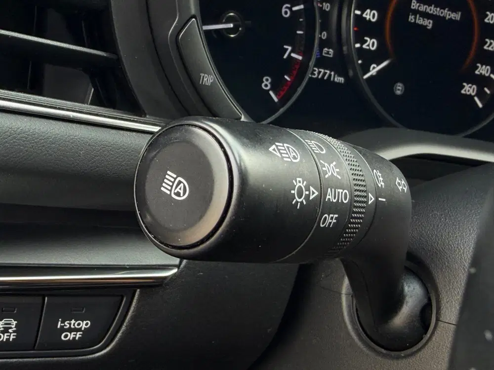 Mazda 3 2.0 e-SkyActiv-G M Hybrid 122 Luxury+Leuke uit 2019, foto 15