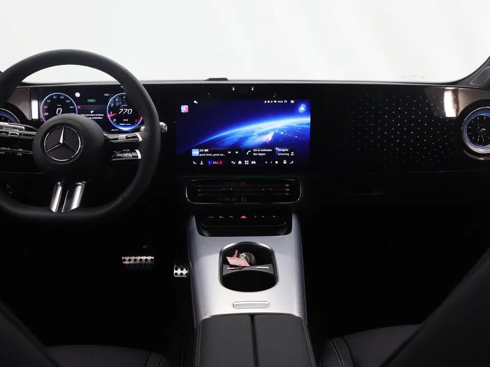 Mercedes-Benz CLA 180 Business Solution AMG uit 2026, foto 8