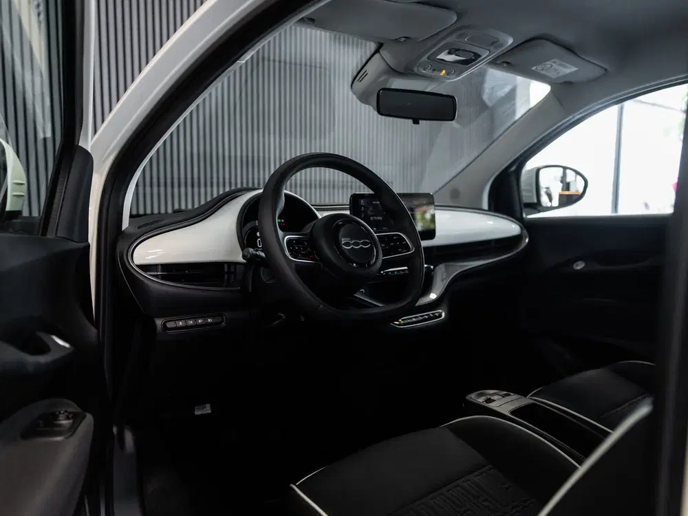 Fiat 500 Urban 24 kWh l SoH 96% l Virtueel cockpit uit 2023, foto 14