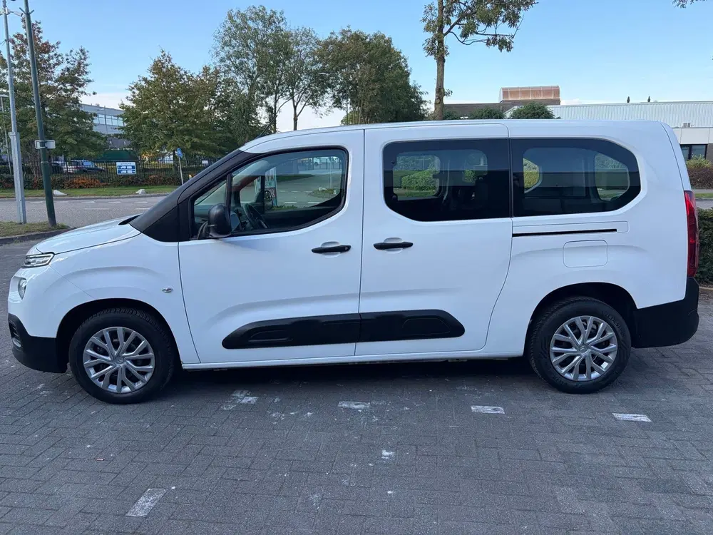 Citroën Berlingo Citroen Berlingo XL 1.2 PureTech Live uit 2019, foto 3