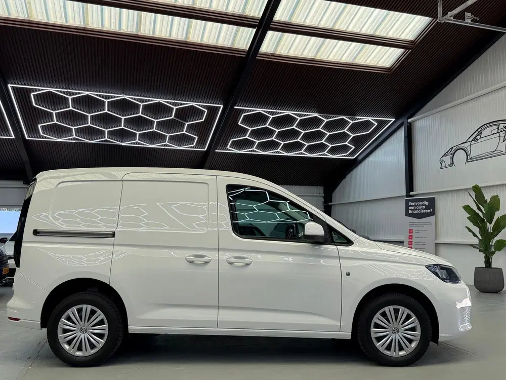 Volkswagen Caddy 1.5 TSI CarPlay Camera Automaat uit 2023, foto 10