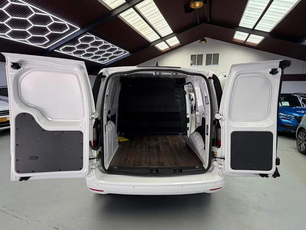 Volkswagen Caddy 1.5 TSI CarPlay Camera Automaat uit 2023, foto 15