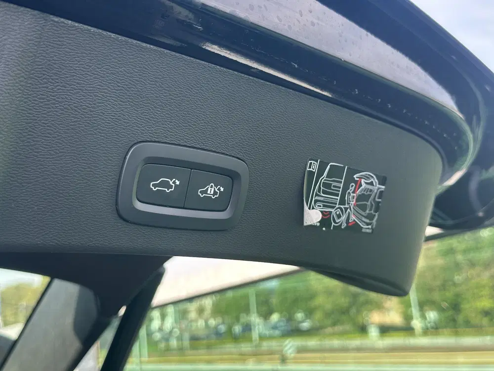 Volvo XC40 1.5 T4 Recharge Inscription Expression PHE uit 2021, foto 13