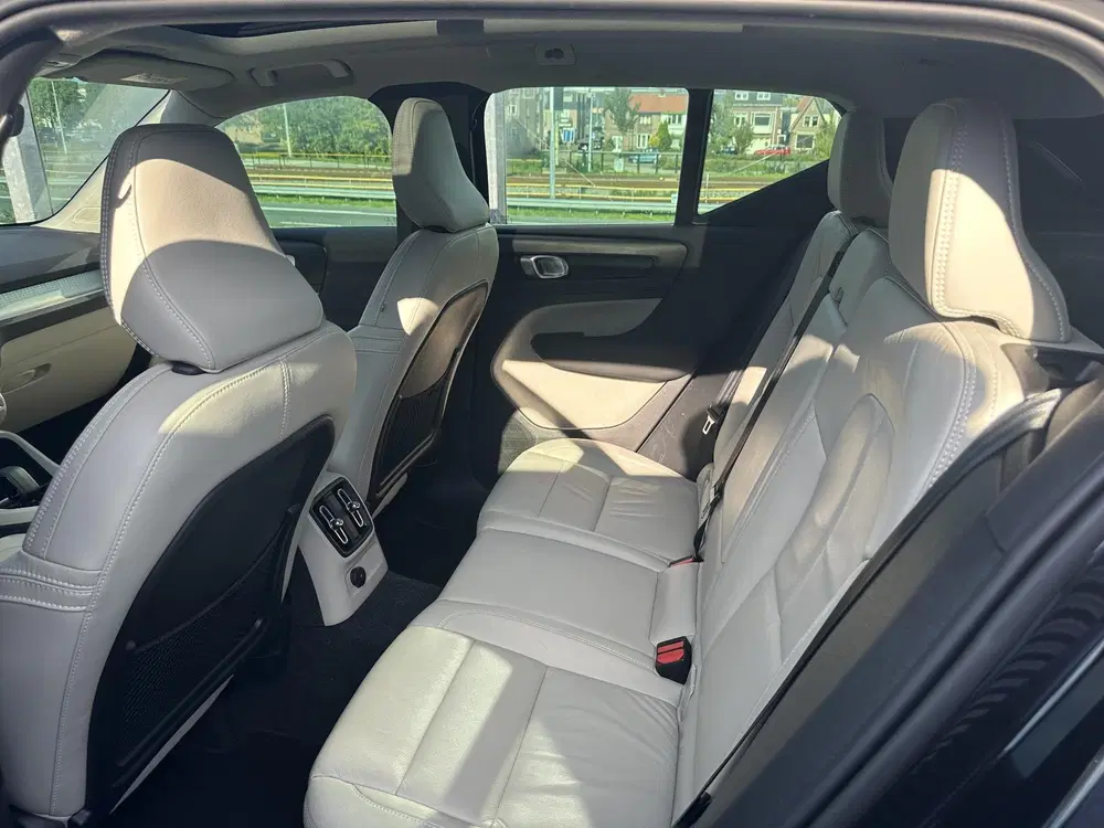 Volvo XC40 1.5 T4 Recharge Inscription Expression PHE uit 2021, foto 8