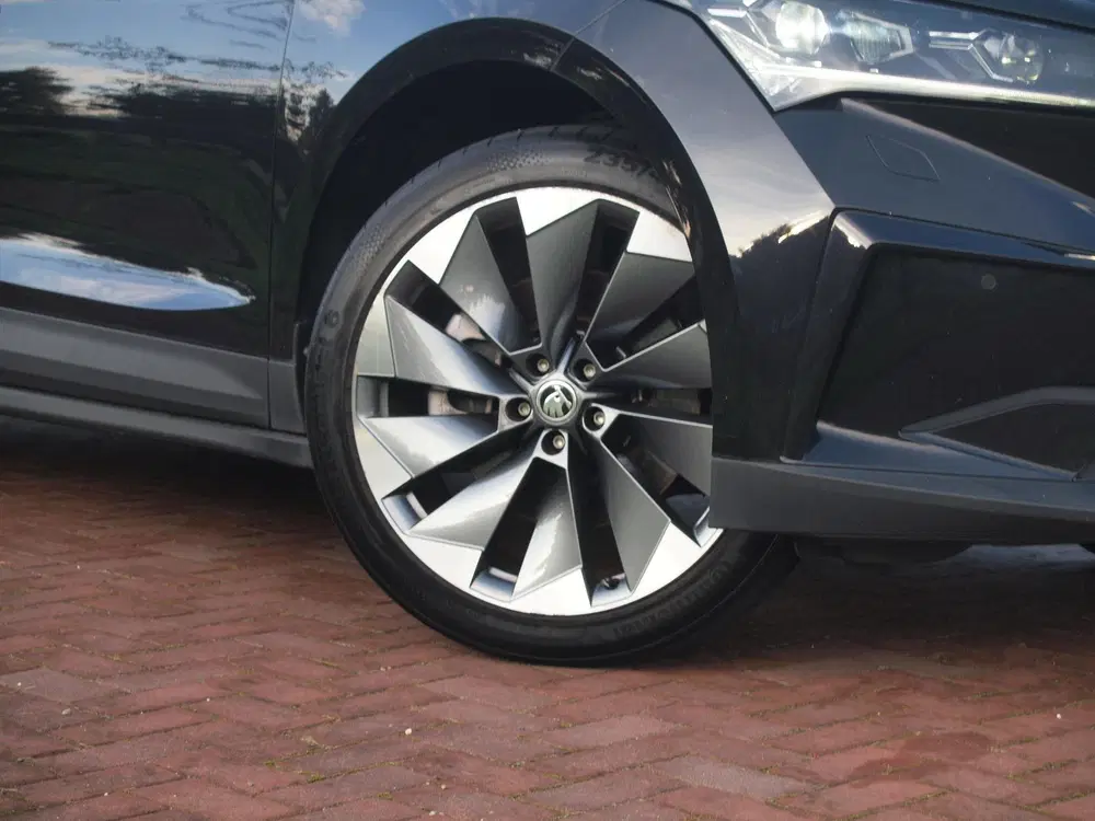 Skoda Enyaq 80 First Edition uit 2021, foto 12