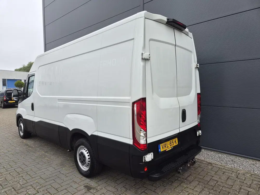 Iveco Daily 35S16V 2.3 L2H2 Clima 155 PK 3500 kg trekk uit 2019, foto 15