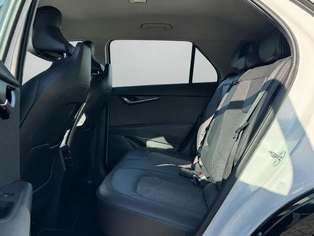 Kia Niro DynamicLine 64.8 kWh SOH 99 uit 2022, foto 6