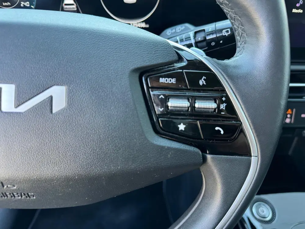 Kia Niro DynamicLine 64.8 kWh SOH 99 uit 2022, foto 9