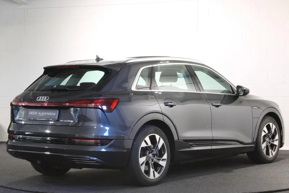 Audi e-tron 50 quattro 71 kWh uit 2019, foto 3