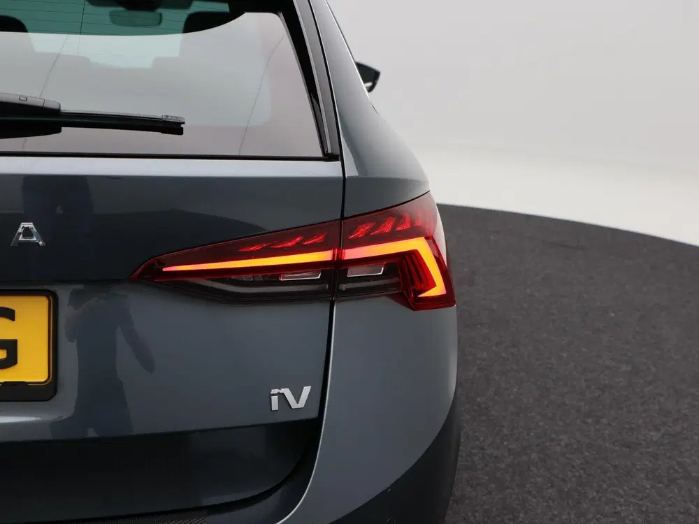Skoda Octavia 1.4 TSi 204 PK iV PHEV Business Plus uit 2020, foto 13