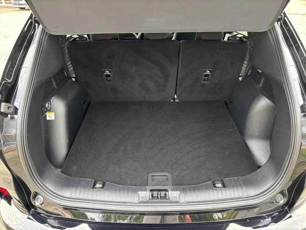 Ford Kuga 2.5 PHEV ST-Line 243pk Wegklapbare Trekhaa uit 2025, foto 8