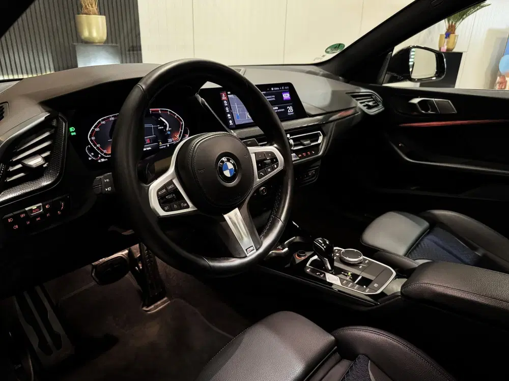 BMW 2-serie 2-serie Gran Coupé 218i High Ex M-Sport uit 2021, foto 14