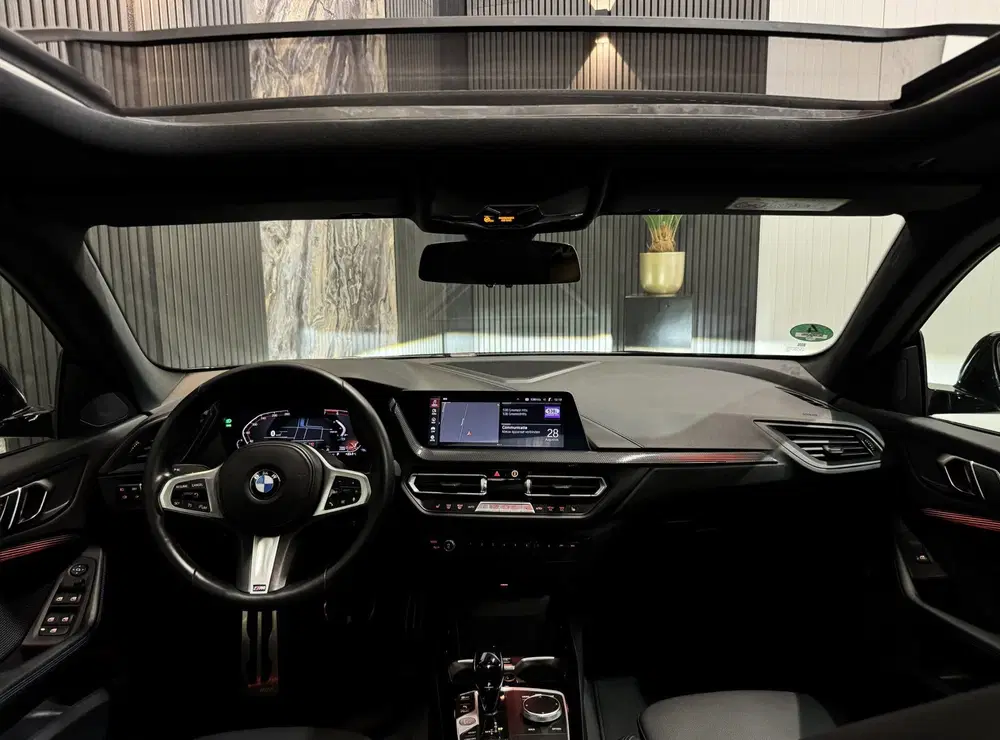 BMW 2-serie 2-serie Gran Coupé 218i High Ex M-Sport uit 2021, foto 2