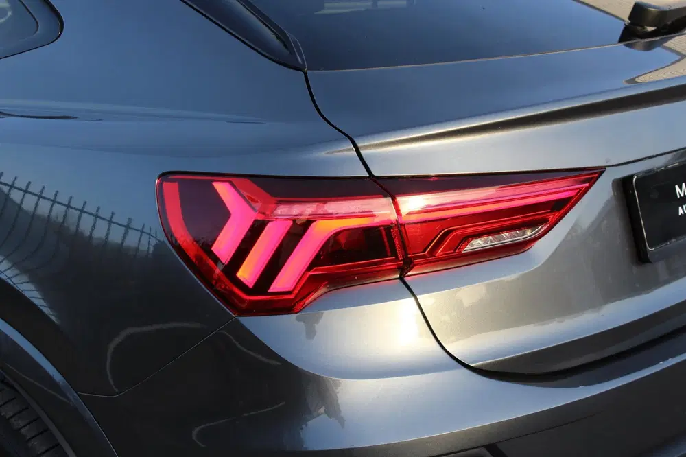 Audi Q3 45 TFSI e 3x S-Line uit 2022, foto 15