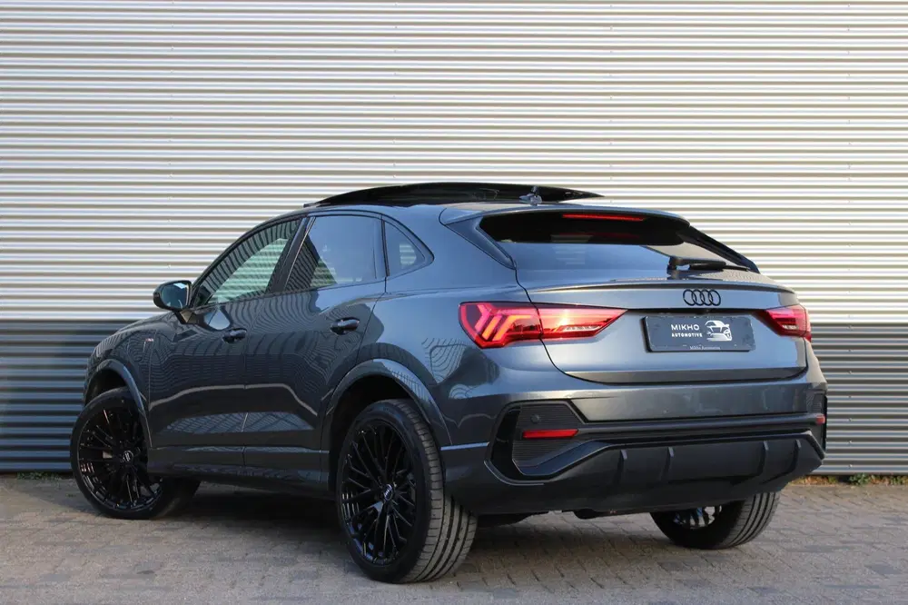 Audi Q3 45 TFSI e 3x S-Line uit 2022, foto 4