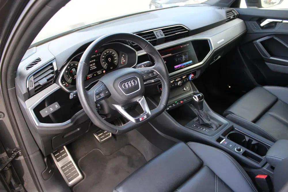 Audi Q3 45 TFSI e 3x S-Line uit 2022, foto 6